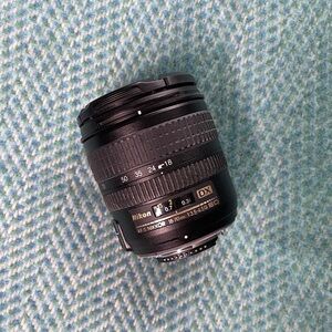 Nikon Camera Lens AF-S NIKKOR 18-70mm